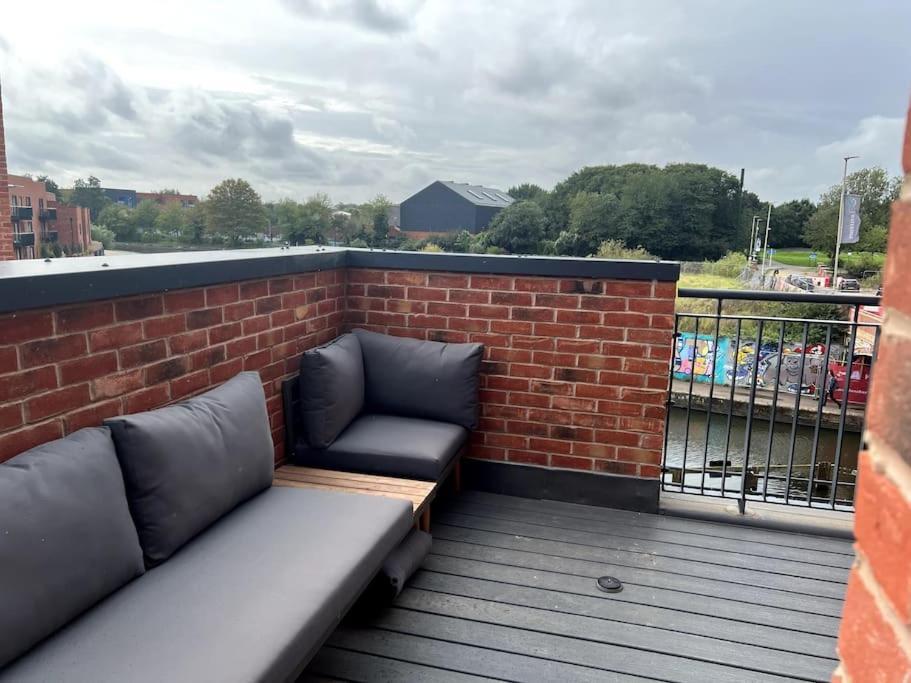 Villa Waterside House à Leicester Extérieur photo