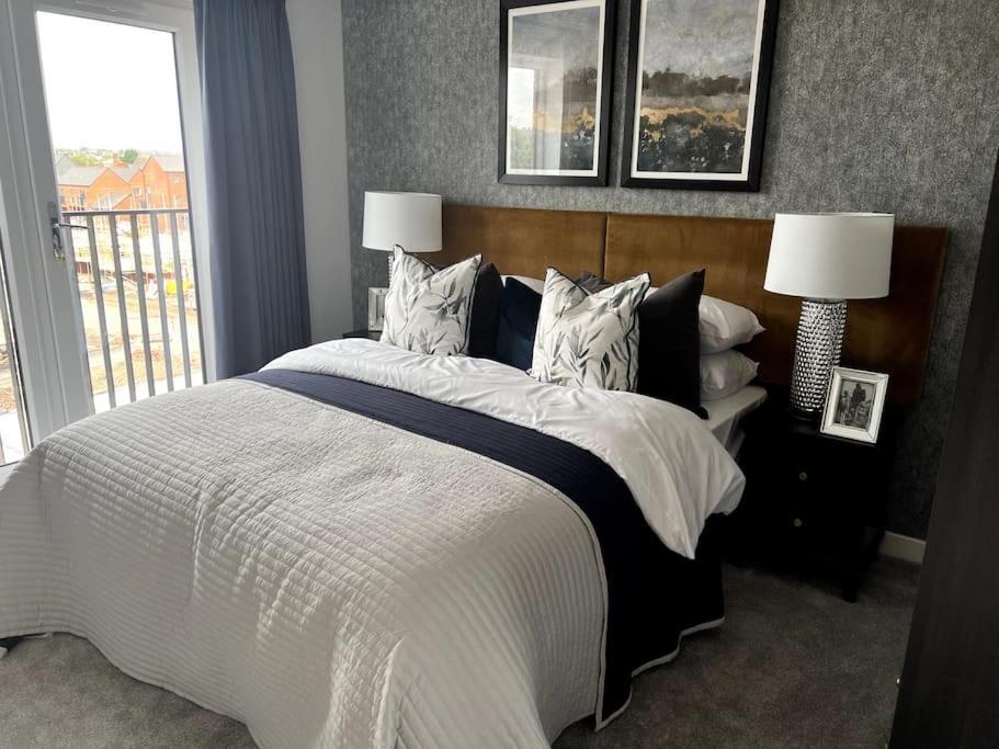 Villa Waterside House à Leicester Extérieur photo